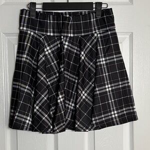 Plaid Black and White Women's Skort